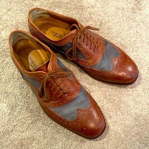 Men’s dress shoes tan and grey
